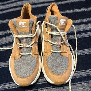 Sorel women’s kinetic caribou boot